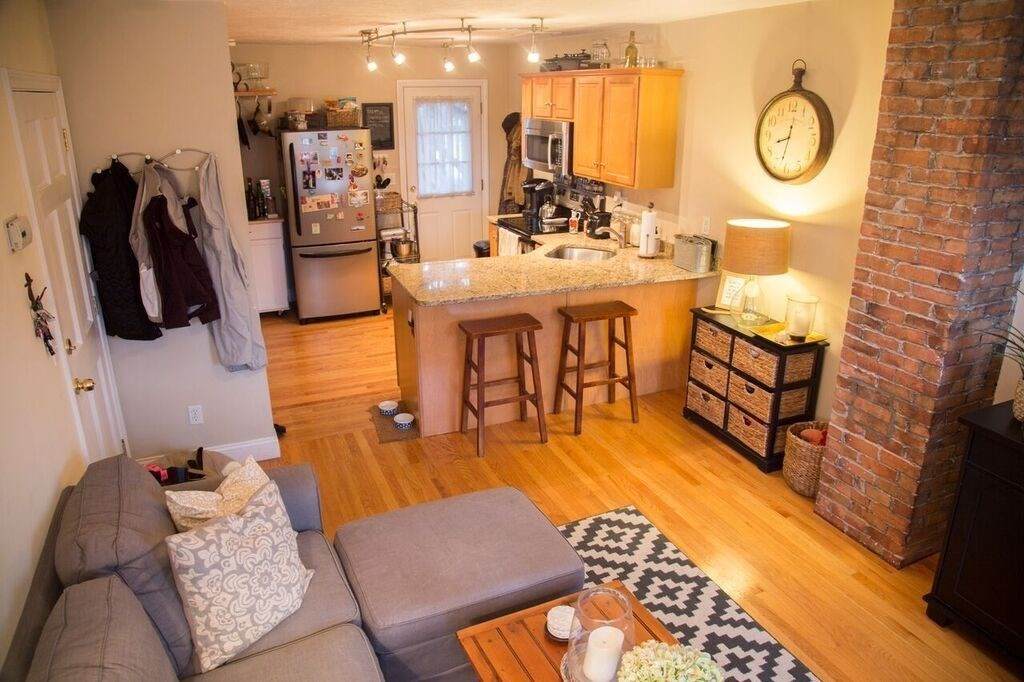 372 Athens St - Photo 1