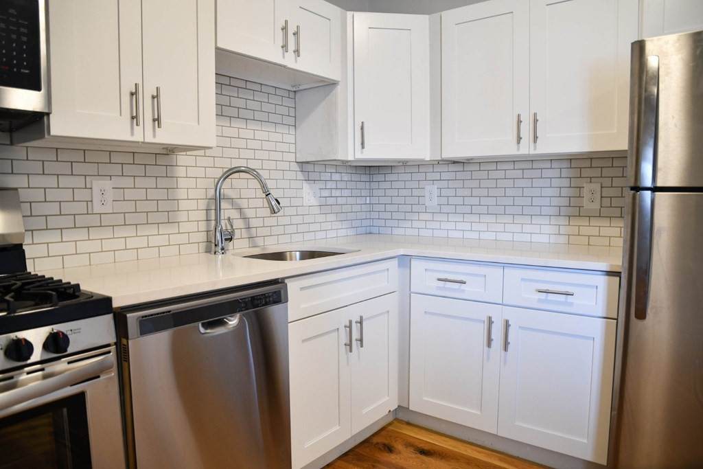 155 Chelsea Street - Photo 1