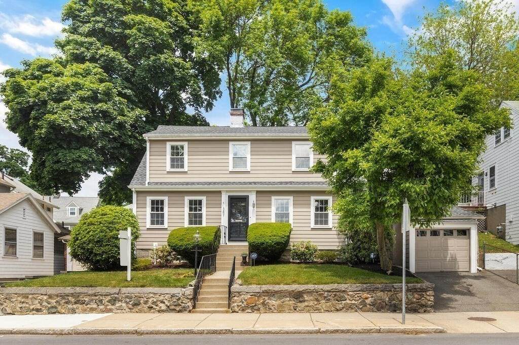 347 High St - Photo 1
