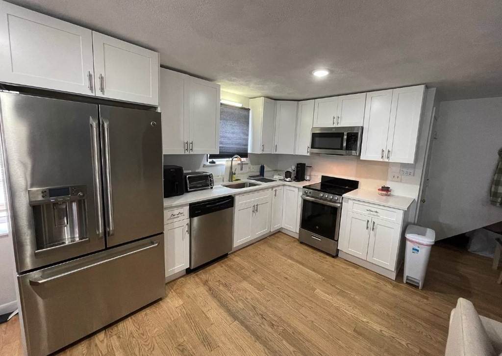 314 East 8th Street - Photo 1