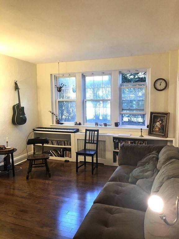 116 Englewood - Photo 1