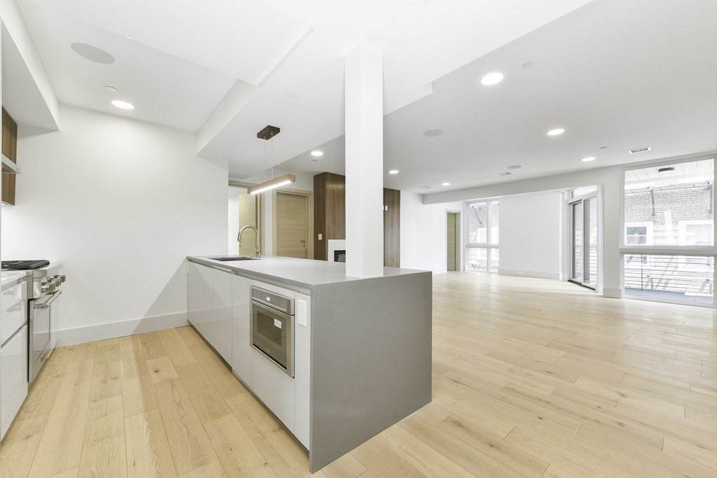 874 East 6th St - Photo 1