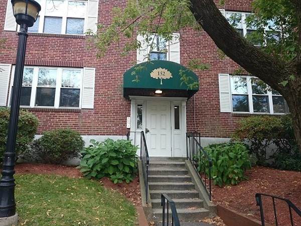 152 Newton St - Photo 1