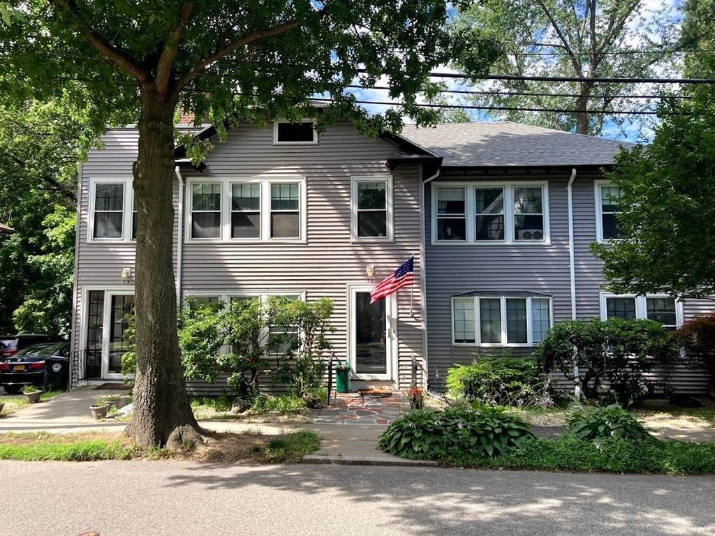 36 Beaconsfield Rd - Photo 1