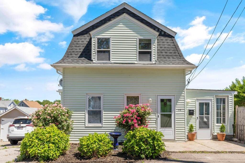 16 Washburn St - Photo 1