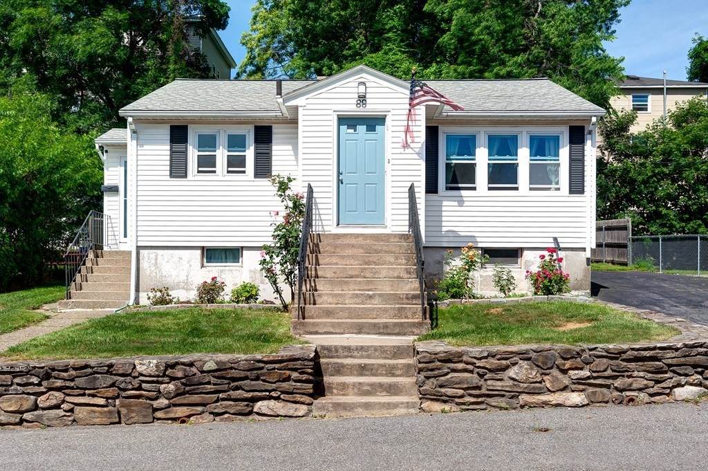 88 Pilgrim Ave - Photo 1