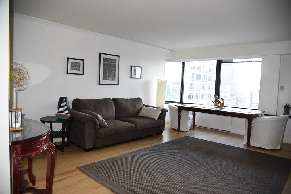 85 East India Row - Photo 1