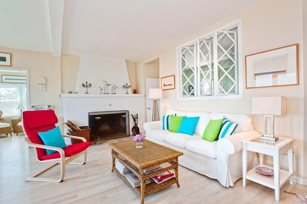 175 Beach Ave - Photo 1