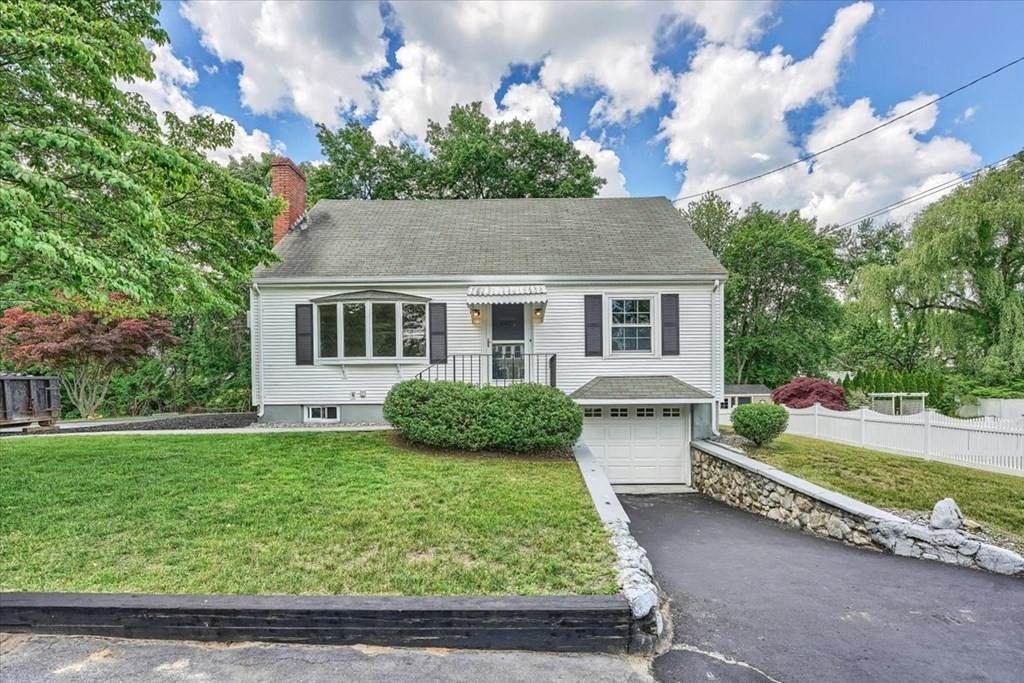 13 Richmond Ave - Photo 1