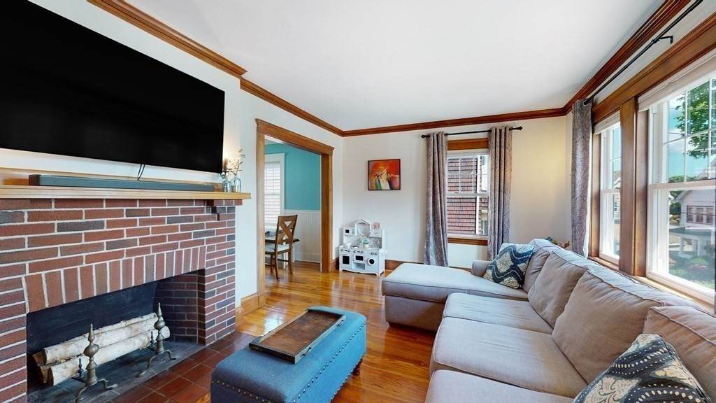 9 Wilbur St - Photo 1