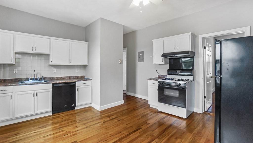 6 Arbutus St - Photo 1