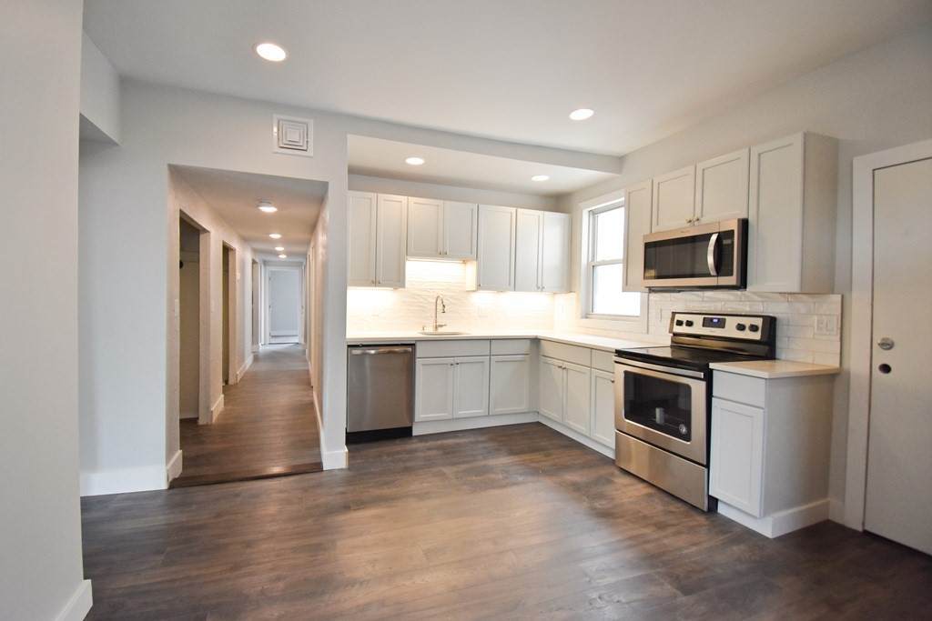 5 Blackinton - Photo 1