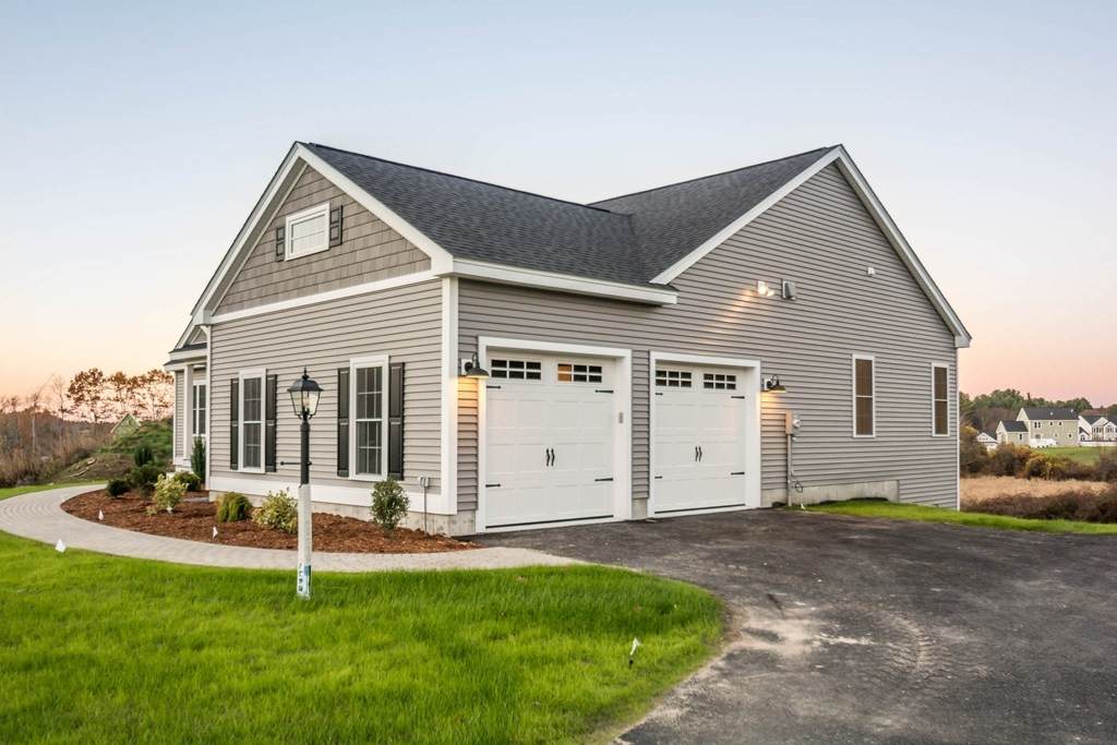 75 Hayfield Rd - Photo 1
