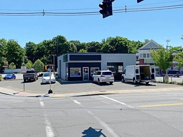 899 Main St - Photo 1