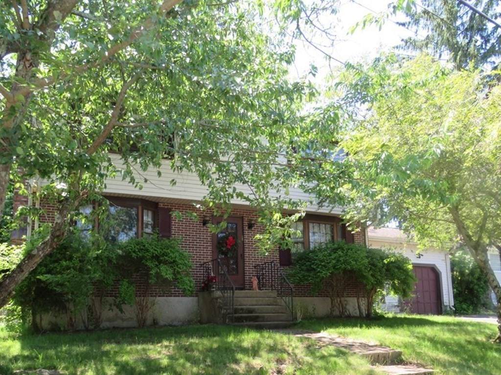 62 Brewster Drive - Photo 1