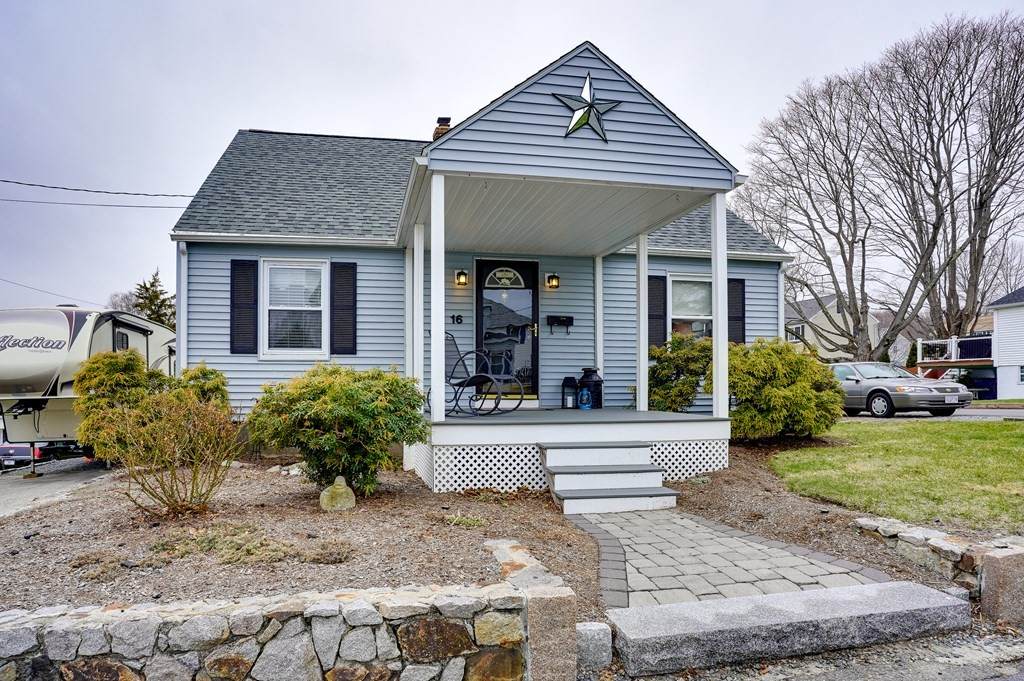 16 Pine Ave - Photo 1