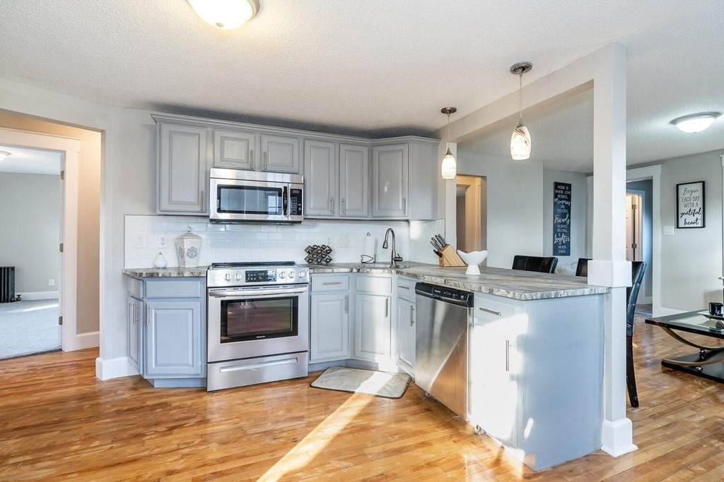 105 Kirkland Ave - Photo 1