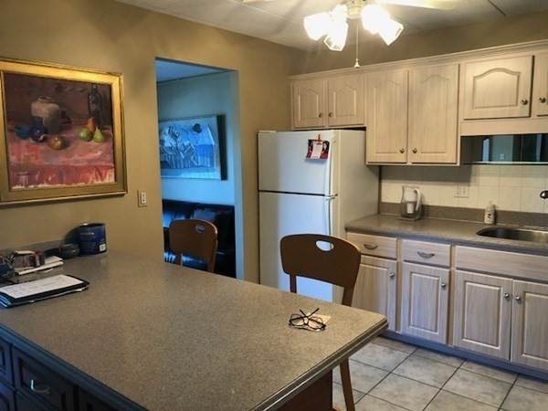 235 Winthrop St - Photo 1