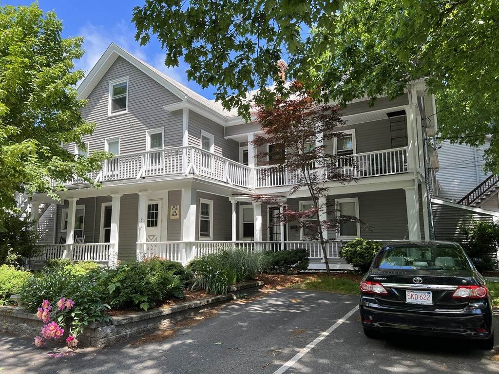 5-7 Concord Ct - Photo 1