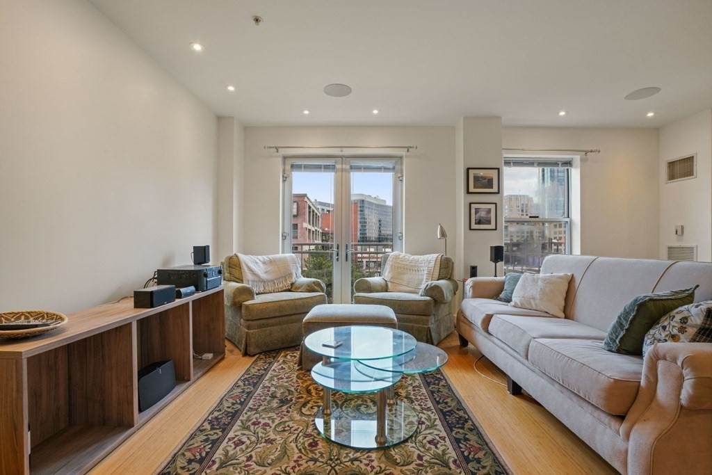 16 Miner Street - Photo 1