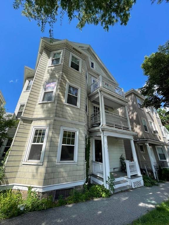 765 Boylston St - Photo 1