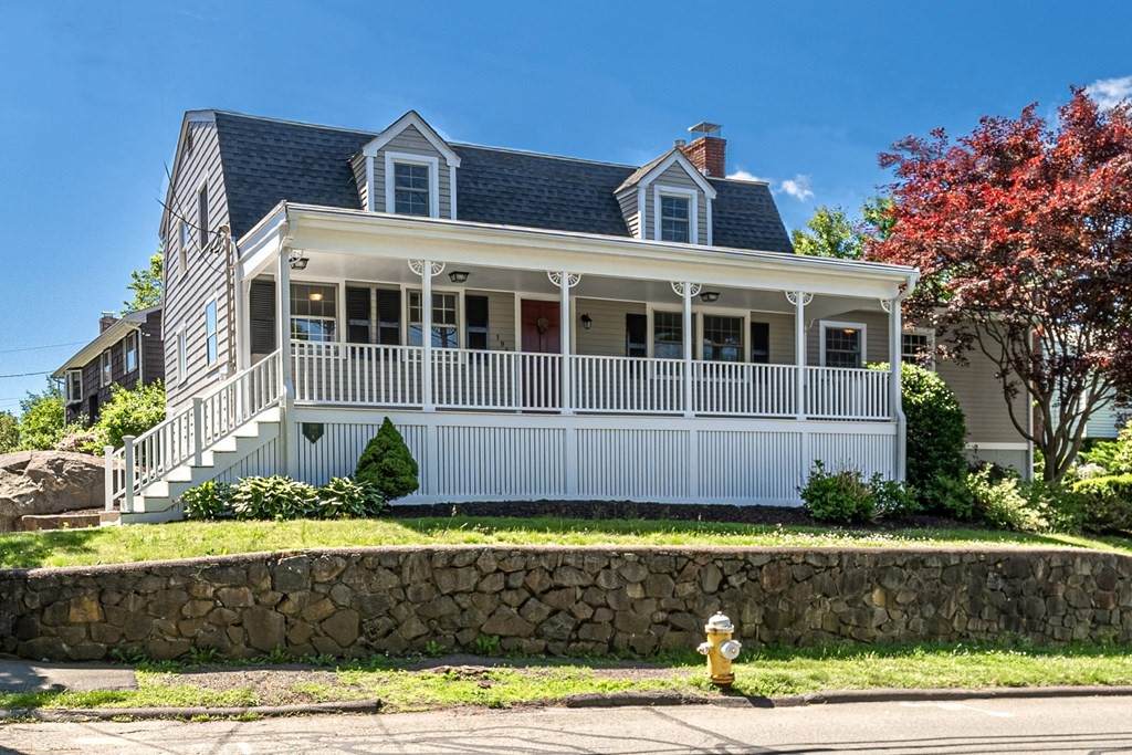 198 Beacon St - Photo 1