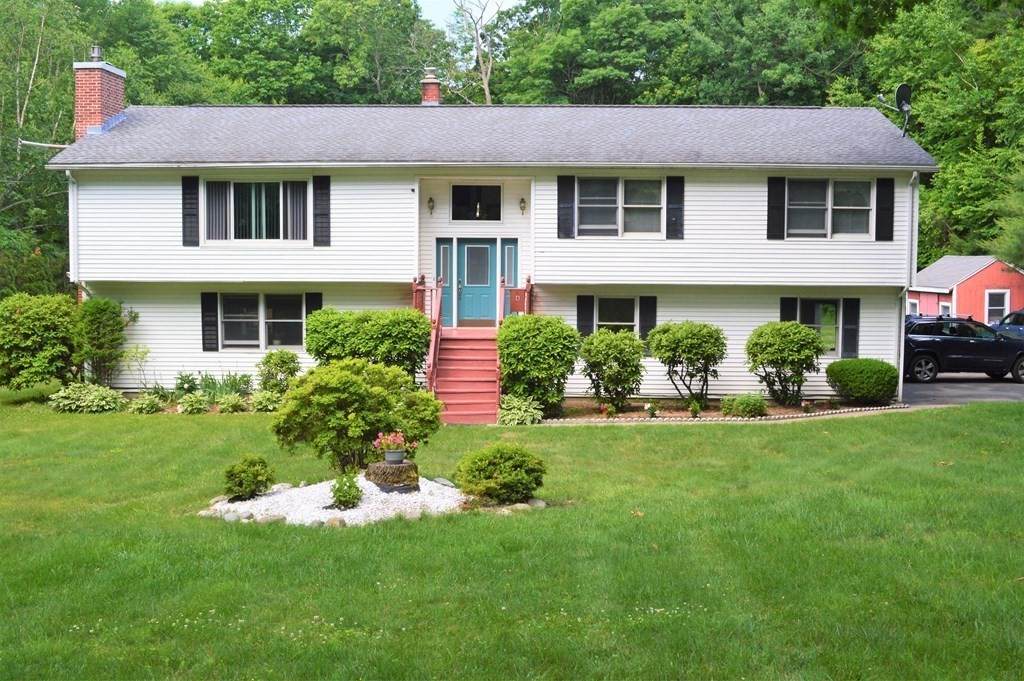 8 Rimrock Road - Photo 1