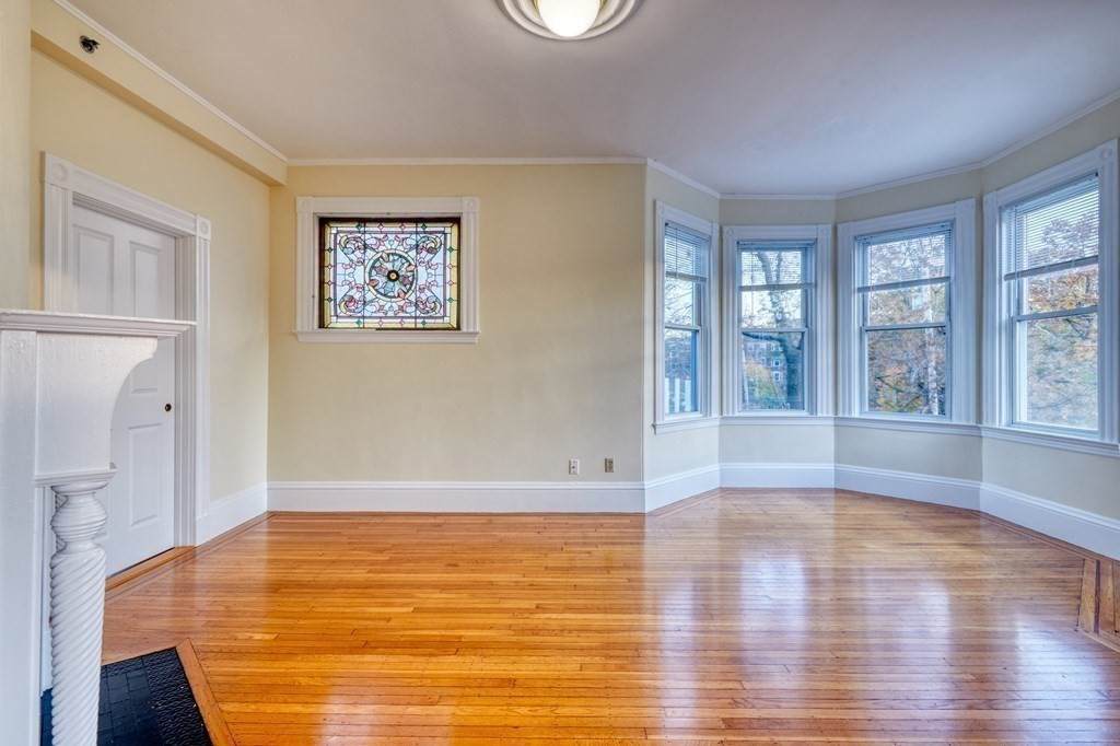173 Davis - Photo 1