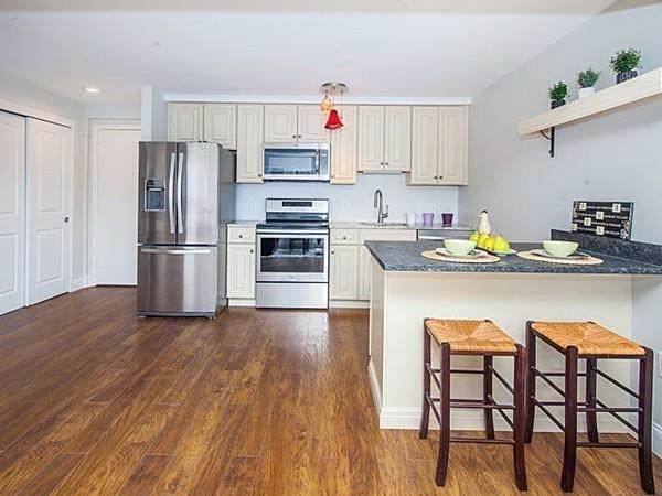 10 Roberts St - Photo 1