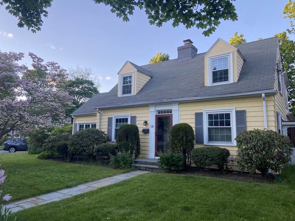 118 Clark - Photo 1