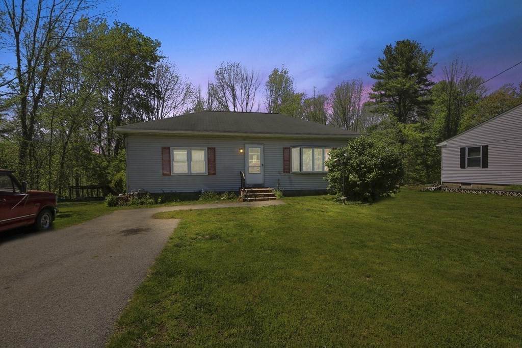 200 Amesbury Rd - Photo 1
