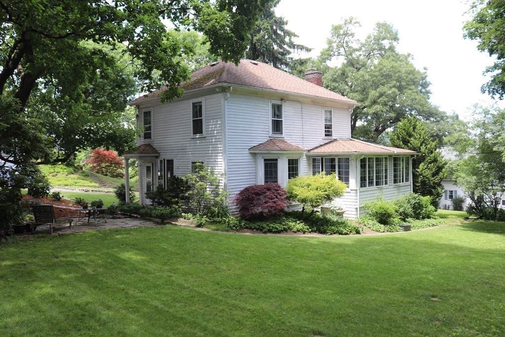 195 Villa St. - Photo 1