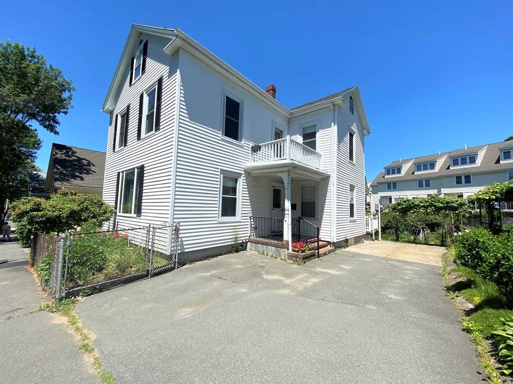 13 W Dane Street - Photo 1