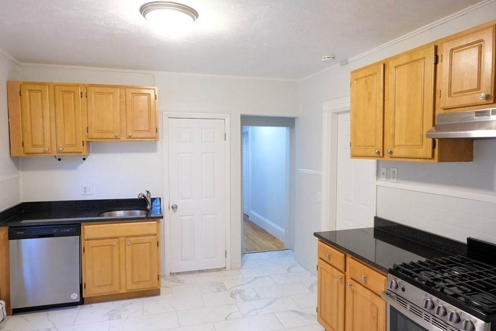 22 Howell - Photo 1