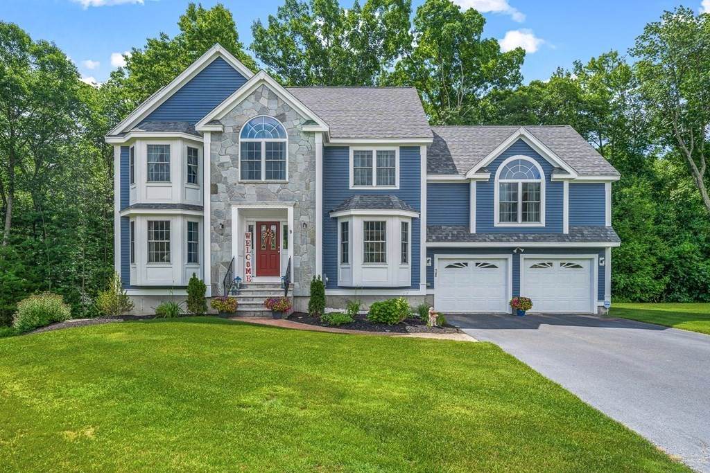 9 Boxwood Cir - Photo 1
