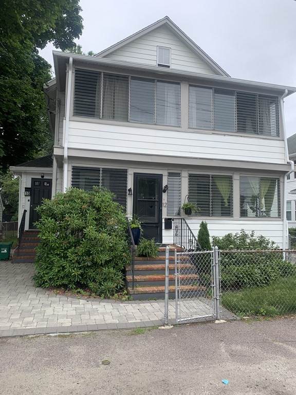 10 Lawrence St - Photo 1