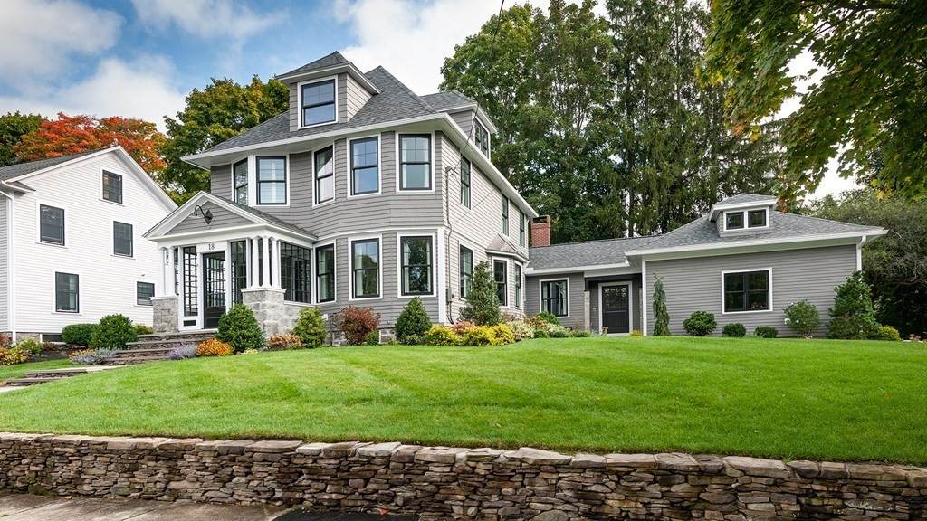 18 Wolcott Ave - Photo 1