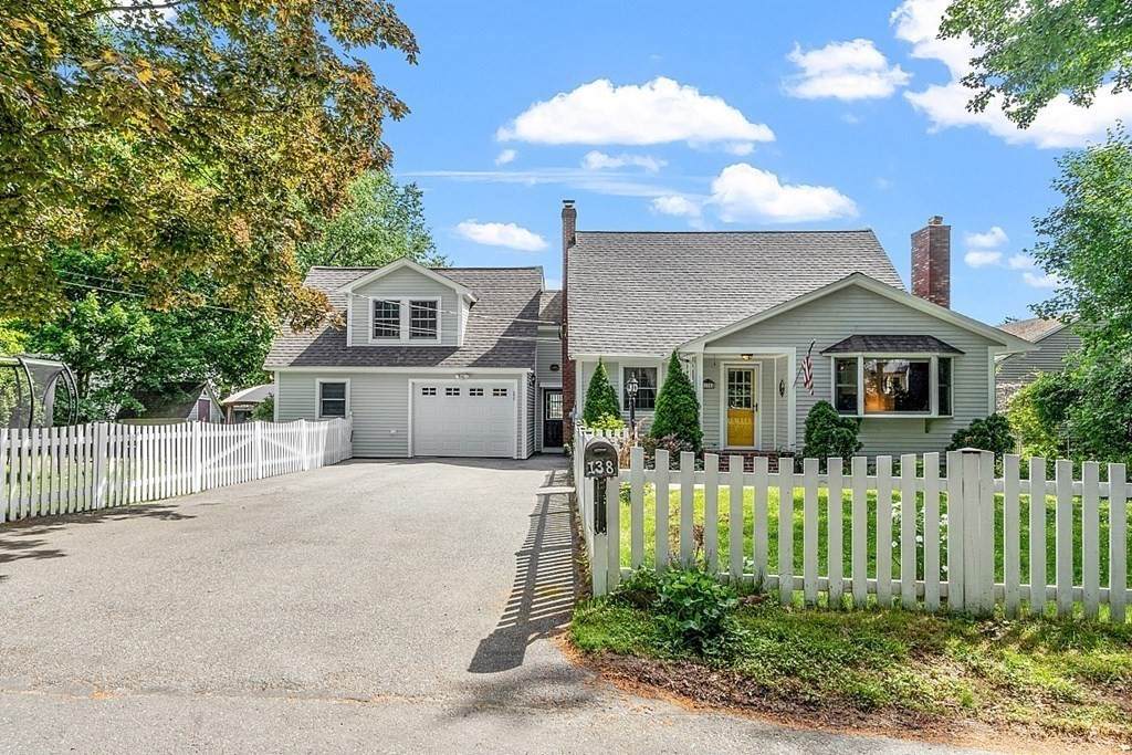 138 Elm St - Photo 1