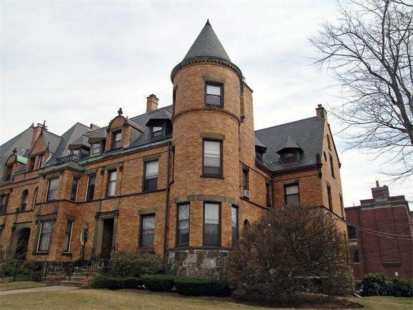 1763 Beacon - Photo 1