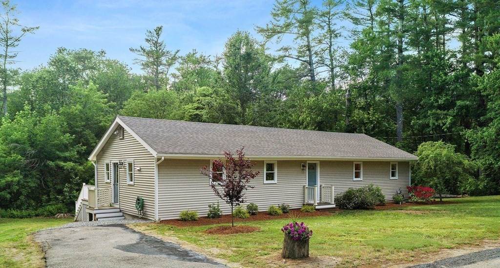 115 Burt Street - Photo 1