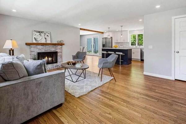 14 Bay Pine Road - Photo 1