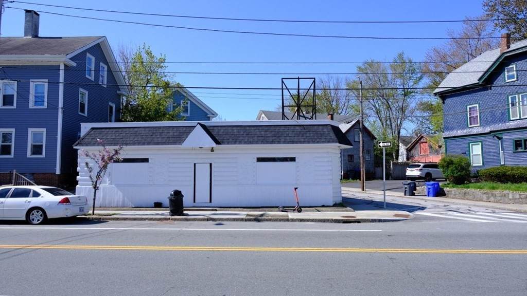 488 Smith St - Photo 1