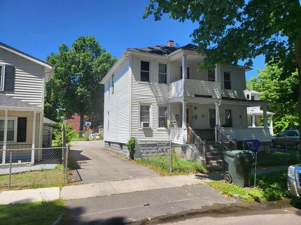 132 Newland St - Photo 1
