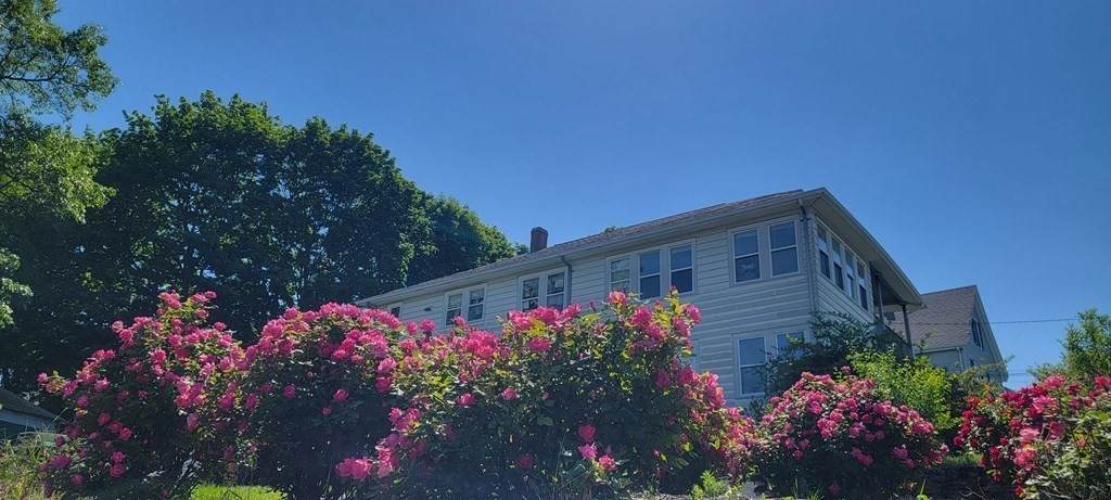 21-23 Grafton Ave - Photo 1