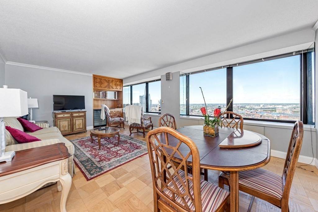 85 East India - Photo 1