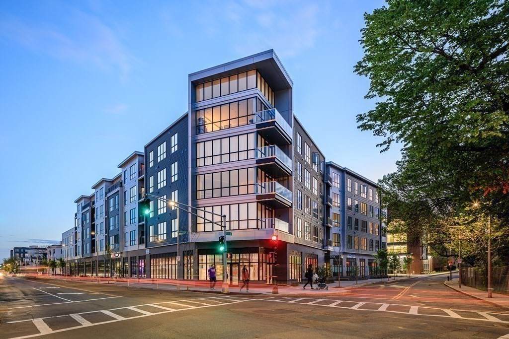 3531 Washington - Photo 1