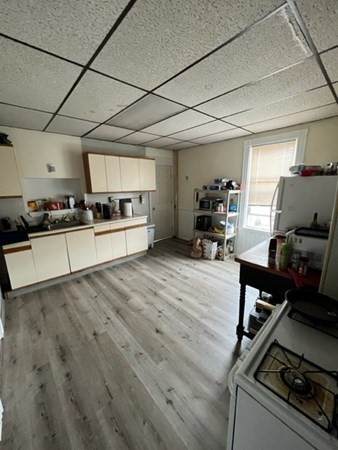 218 L St - Photo 1