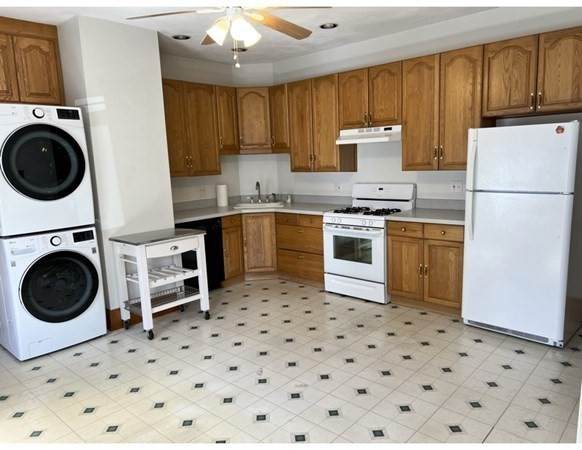 39 Woodlawn Ave - Photo 1