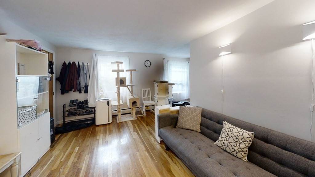 107 Vernon St - Photo 1