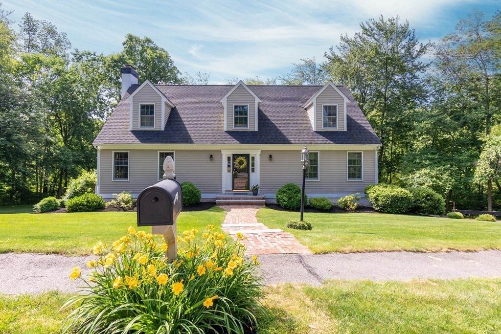 7 Spring Hill Rd - Photo 1